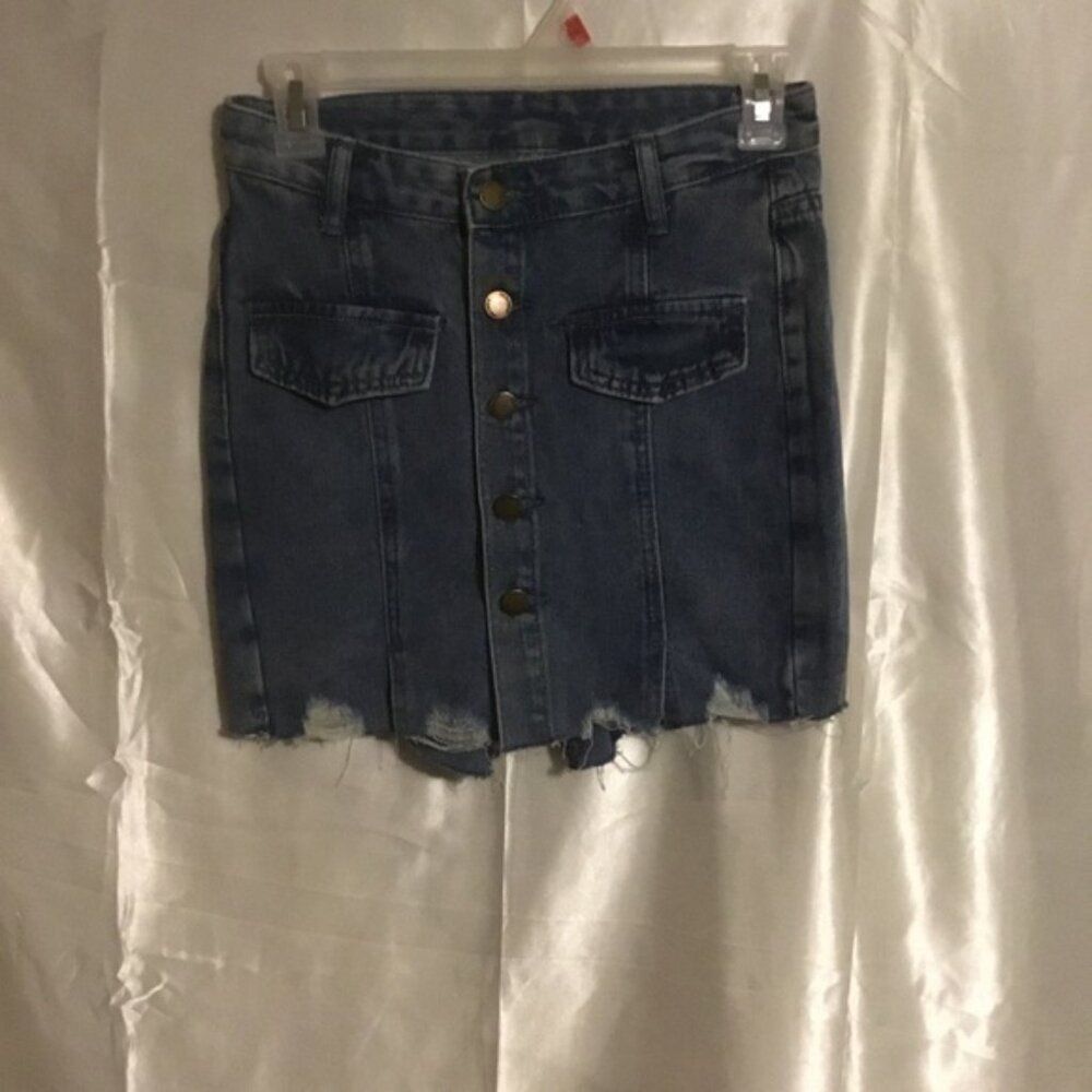 Shein Romwe Unfinished Raw Hem  Destroyed Button Down Pocket Jean Denim Skort M